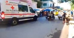 Accidente tempranero entre mototaxi y motocarro de conocida gasera. -Calkiní 